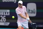 Sinner frena el sueño de Struff y se planta en las semifinales de Wimbledon Sinner frena el sueño de Struff y se planta en las semifinales de Wimbledon