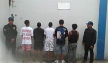 Policía apresa a cinco hombres por prenderle fuego a un gato en Sabana Perdida