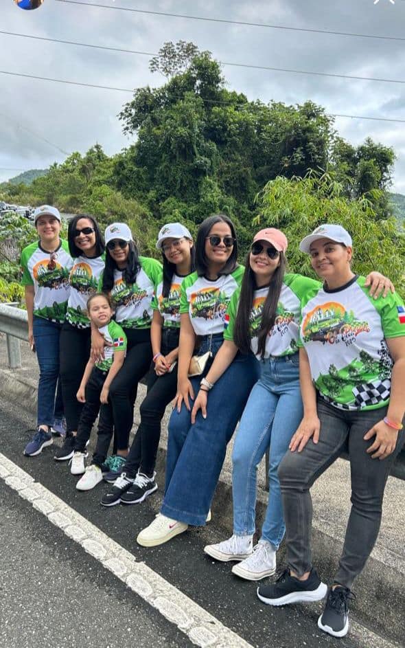 Las familias de El Pinar forman parte del recorrido.