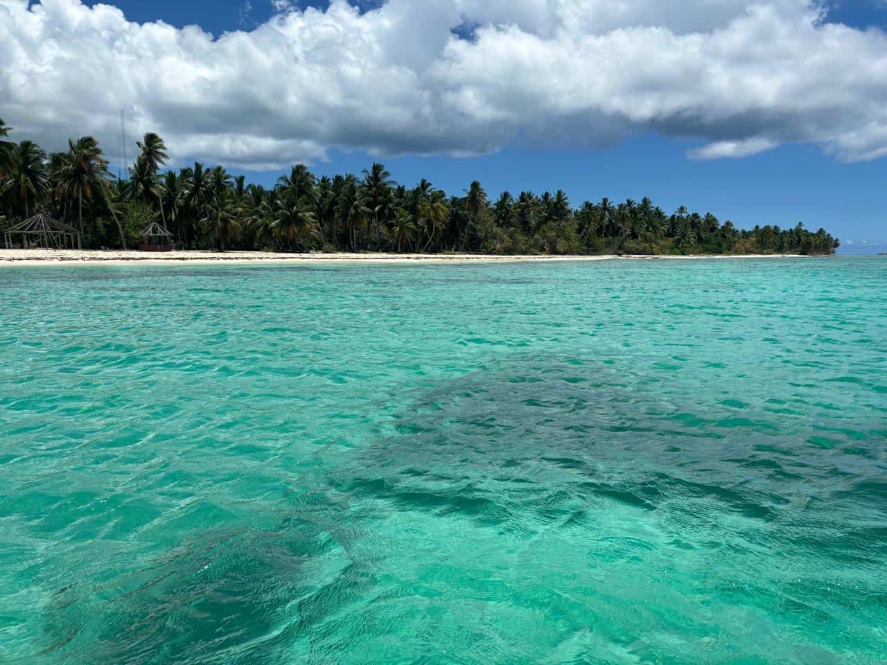 Belleza en el Caribe. Así se ve llegar a Isla Saona.