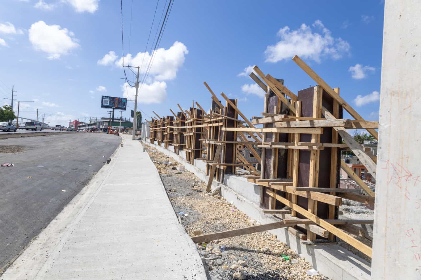Así avanzan los trabajos en la marginal del&nbsp;kilómetro 9 de la autopista Duarte