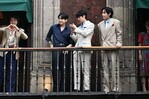 Unas 50,000 personas acuden al Zócalo de México para saludar a BTS