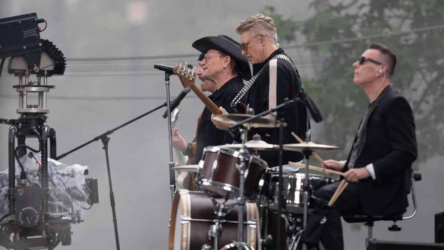 La banda irlandesa U2 graba nuevo video en calles del Centro Histórico de la Ciudad de México