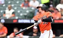 Bradish y Rutschman ayudan a Orioles a aplastar a Yankees y llevarse la serie