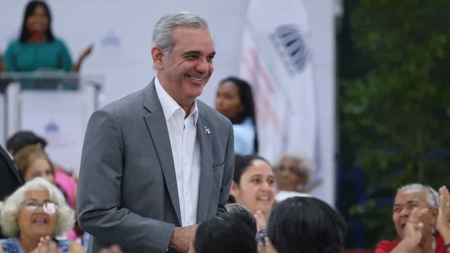 Abinader cierra su sexto año de gobierno con 55.5 % de aprobación, según AtlasIntel
