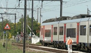Al menos cuatro muertos tras colisión entre un tren y un autobús escolar en Bélgica