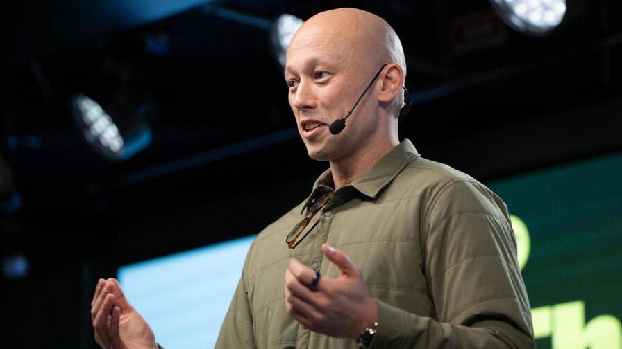 El jefe de Spotify defiende la música generada con IA antes que una IA descontrolada
