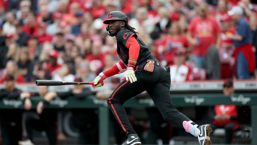 VIDEO | Elly de la Cruz se va de 5-3 con dos empujadas, Rojos anotan 10  por segundo juego seguido