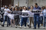 Familias exigen a Delcy Rodríguez liberar a presas políticas en protesta frente a cárcel Familias exigen a Delcy Rodríguez liberar a presas políticas en protesta frente a cárcel