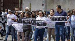 Familias exigen a Delcy Rodríguez liberar a presas políticas en protesta frente a cárcel