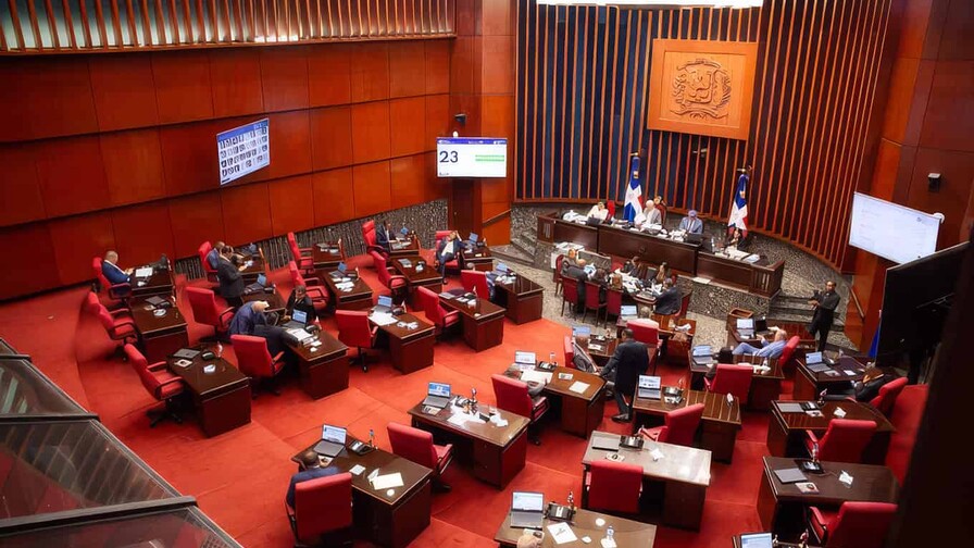 Senado aprueba en primera lectura proyecto que modifica ley de partidos en relación a dinero ilícito