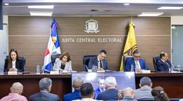 JCE pone en pausa la evaluación de escritos contra el reglamento de encuestas