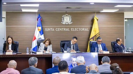 Voceros partidarios ven necesaria una nueva revisión del reglamento de JCE que prohíbe las encuestas