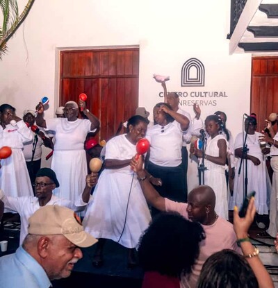Los congos de Villa Mella llevan su espiritualidad al Centro Cultural Banreservas