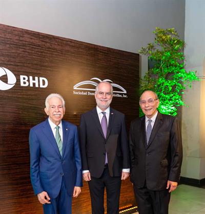 Bibliófilos y Banco BHD ponen a circular tres libros fundamentales de historia dominicana