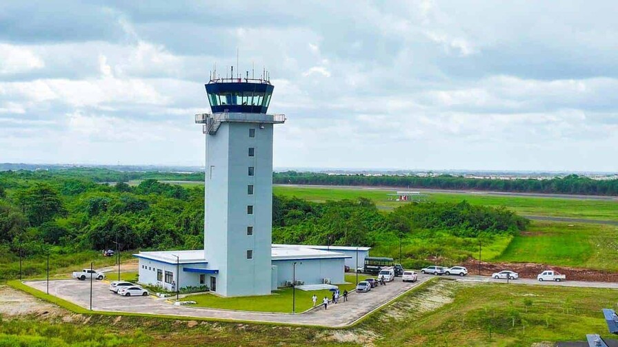 El Gobierno inaugura una torre de control en la Base Aérea de San Isidro El Gobierno inaugura una torre de control en la Base Aérea de San Isidro
