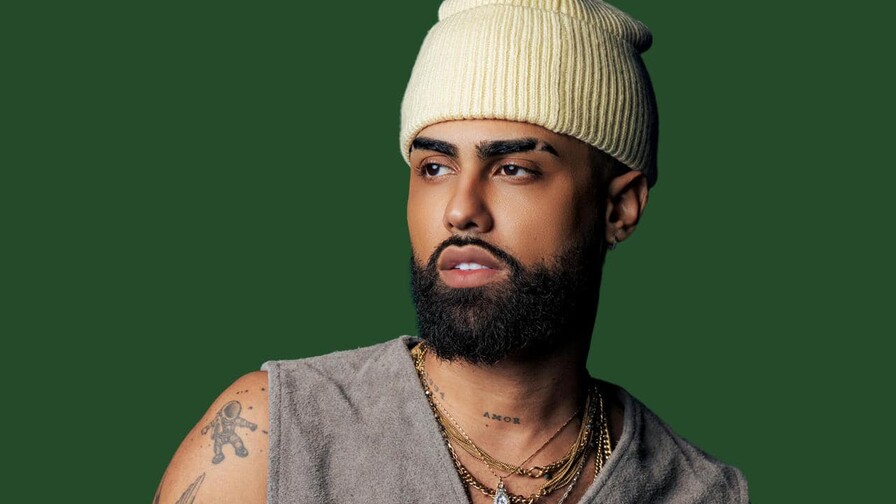 Jay Wheeler regresa a sus raíces del trap en su nuevo disco La Voz Favorita