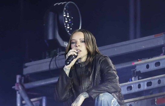 Young Miko pide desconectarse del ruido y reconectar con su paz interior en su nuevo disco
