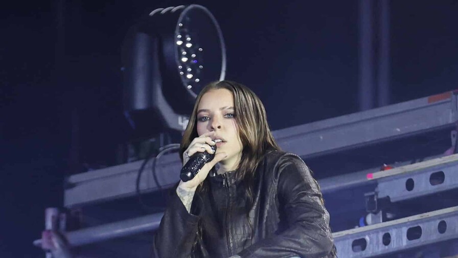 Young Miko pide desconectarse del ruido y reconectar con su paz interior en su nuevo disco Young Miko pide desconectarse del ruido y reconectar con su paz interior en su nuevo disco