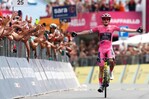 Jonas Vingegaard conquista el Giro de Italia y entra en el Olimpo del ciclismo Jonas Vingegaard conquista el Giro de Italia y entra en el Olimpo del ciclismo