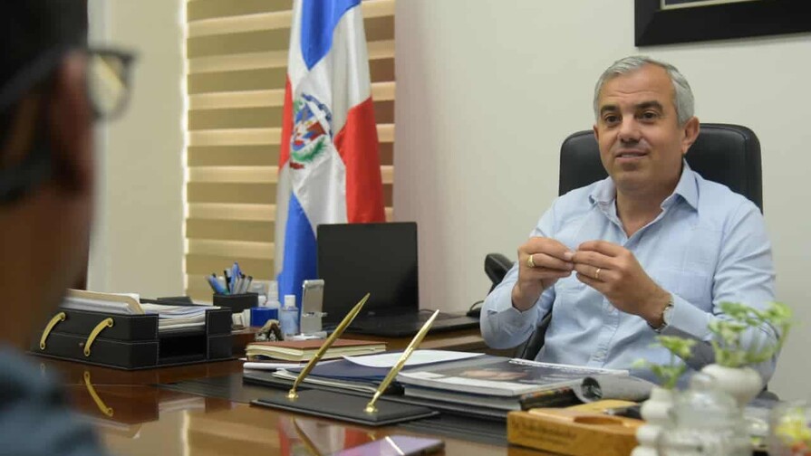 Director del Intabaco respalda propuesta de posicionar al Cibao como capital mundial del cigarro