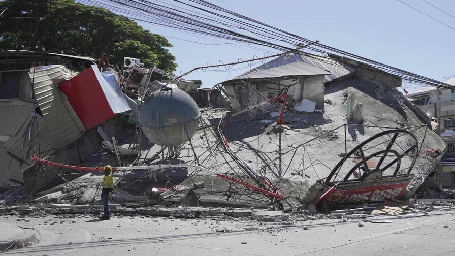 Filipinas eleva a 45 los muertos y a 17 los desaparecidos por el terremoto en Mindanao
