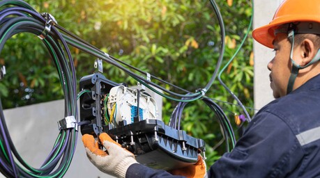 La fibra óptica: la red de la economía digital que todavía está en expansión en RD