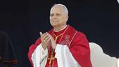 El papa lamenta ante los jóvenes la idolatría del beneficio y el culto a la imagen