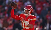 Patrick Mahomes regresa en grande y Kansas City aplasta a Denver