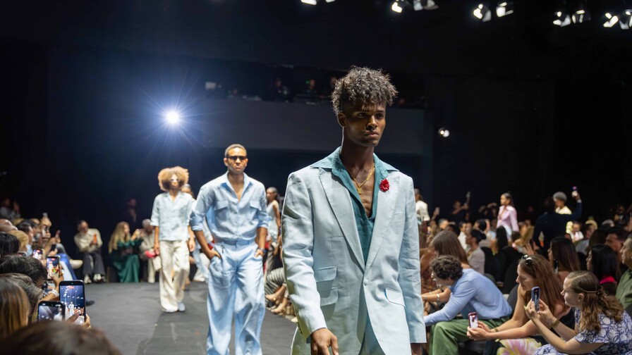 Natal de José Cristian Lagares: moda dominicana con alma isleña en Casa de Campo Fashion Week