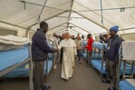 Los migrantes al papa: que no se nos mire sólo como números, sino como personas con sueños