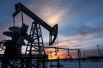 El petróleo de Texas cae más de un 5 % tras el acuerdo de paz entre EE.UU. e Irán El petróleo de Texas cae más de un 5 % tras el acuerdo de paz entre EE.UU. e Irán