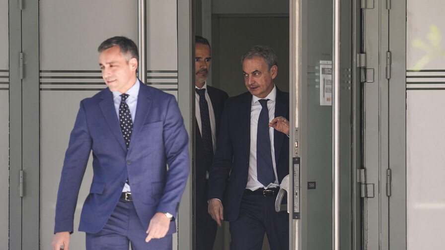 Zapatero, el tótem de la izquierda española bajo sospecha Zapatero, el tótem de la izquierda española bajo sospecha