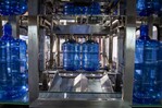 El precio de no confiar en el agua de la llave