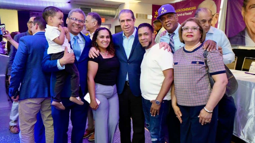 Francisco Javier García juramenta equipos de trabajo en Pensilvania y Nueva Jersey