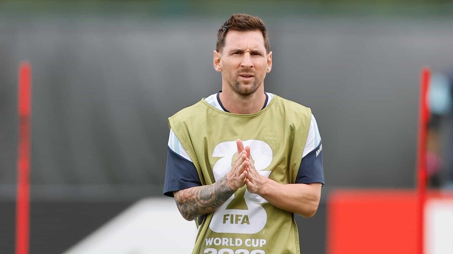 Este lunes, Messi busca ser el máximo goleador, el día del doblete de Maradona a los ingleses