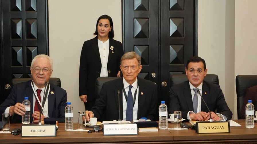 Roberto Álvarez aboga por más cooperación frente a los desafíos regionales
