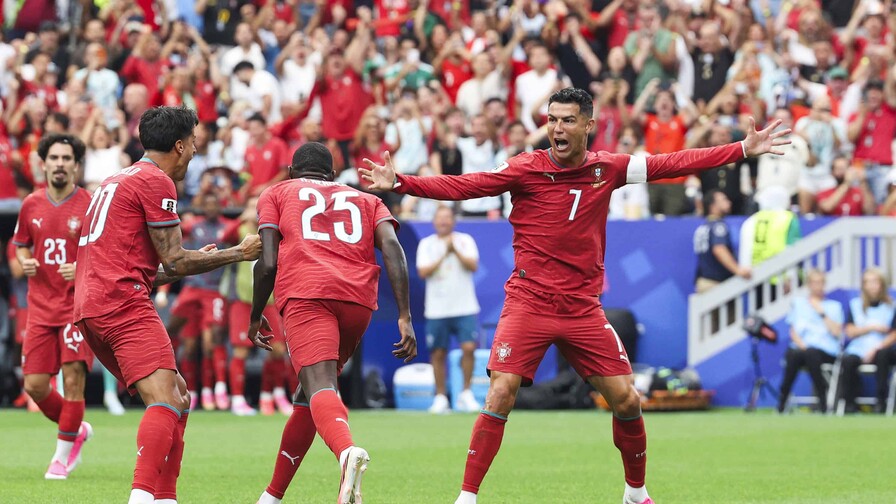 Cristiano Ronaldo calma la tormenta con doblete y Portugal golea a Uzbekistán Cristiano Ronaldo calma la tormenta con doblete y Portugal golea a Uzbekistán