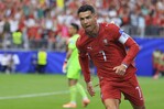 Cristiano Ronaldo se convierte en el primer jugador en anotar en seis mundiales Cristiano Ronaldo se convierte en el primer jugador en anotar en seis mundiales