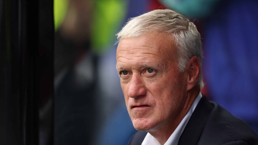 Deschamps regresa a Francia por la muerte de su madre y no dirigirá ante Noruega