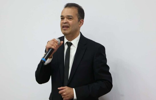 Sodaie convoca a artistas para el funeral de Alex Bueno en el Teatro Nacional