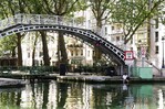Turistas al límite en París: el calor extremo revela una ciudad poco preparada