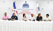 Autoridades coordinan estrategia para regularizar paradas de motoconchistas en el Gran Santo Domingo