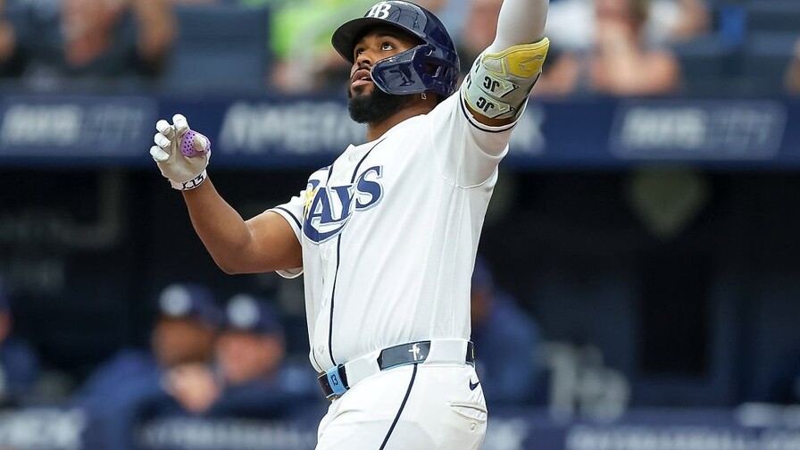 VIDEO | Junior Caminero logra su primer partido con tres cuadrangulares en victoria de Rays
