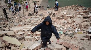 Habitantes de La Guaira denuncian ausencia de autoridades en zonas afectadas por sismos