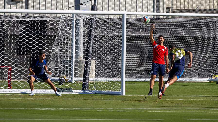 Sin Almirón, Paraguay juega ante Australia por la supervivencia en el Mundial