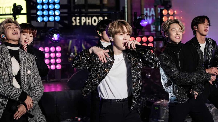 BTS hace historia en España con un multitudinario debut en el estadio Metropolitano BTS hace historia en España con un multitudinario debut en el estadio Metropolitano