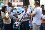 Familias de niños con atrofia muscular espinal marchan por inclusión de medicamento en Alto Costo 