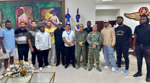 Llega al país segundo grupo de peloteros dominicanos varados en Venezuela