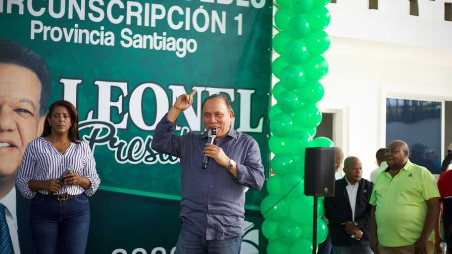 Radhamés Jiménez compara al Gobierno con Drácula: le está chupando la sangre a los más pobres